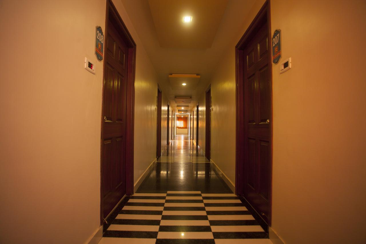 P K Rresidency Madurai Esterno foto